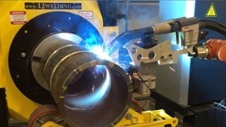 welding robot welds pipe