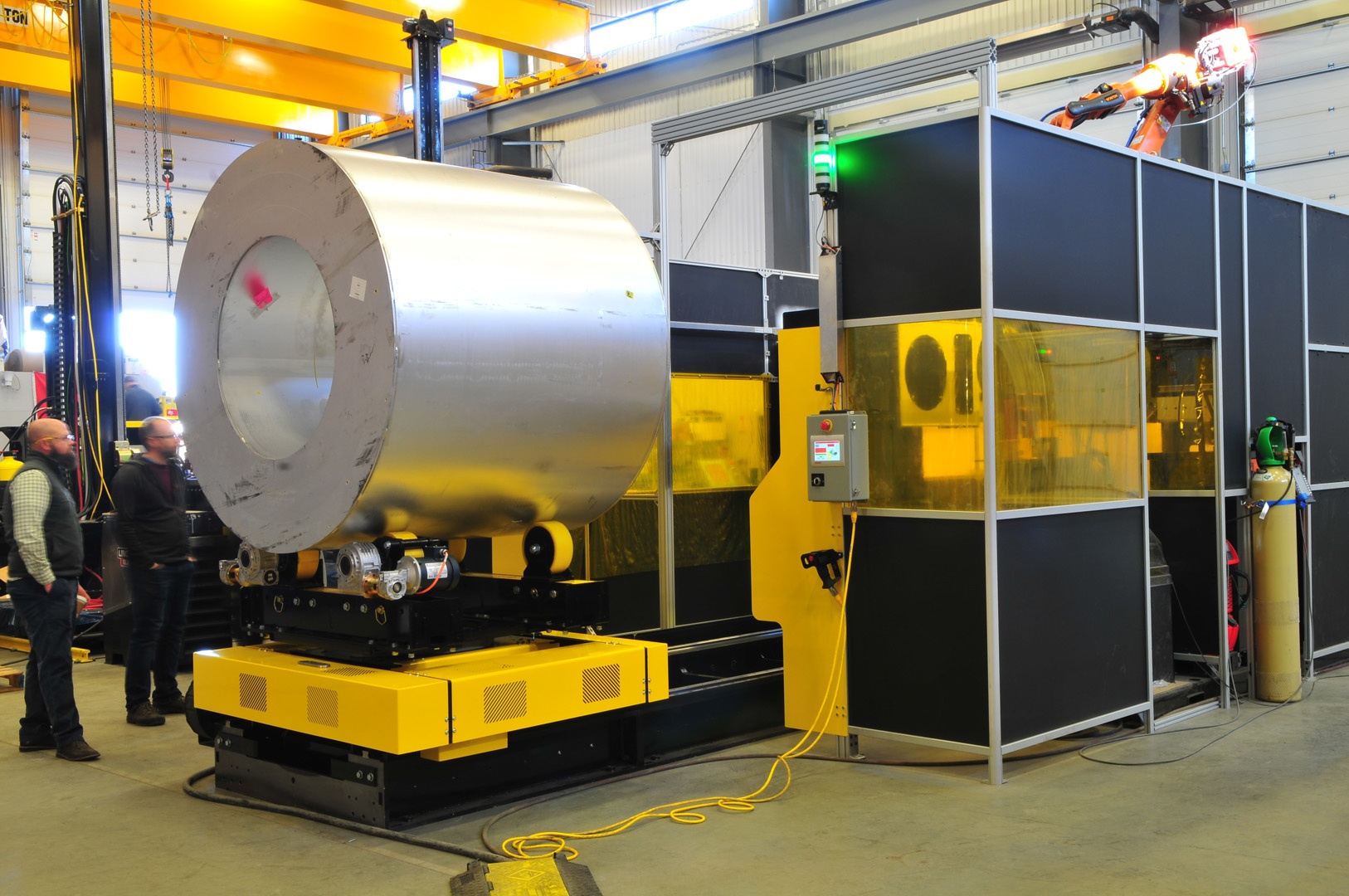automated mri fabrication system by lj welding for ge healthcare