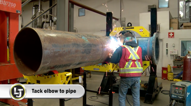 welding positioners with pipe roller stands