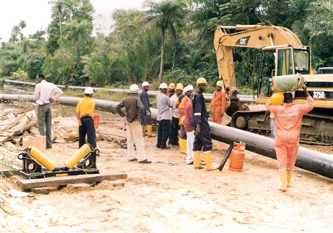 HDD river crossing using pipeline rollers