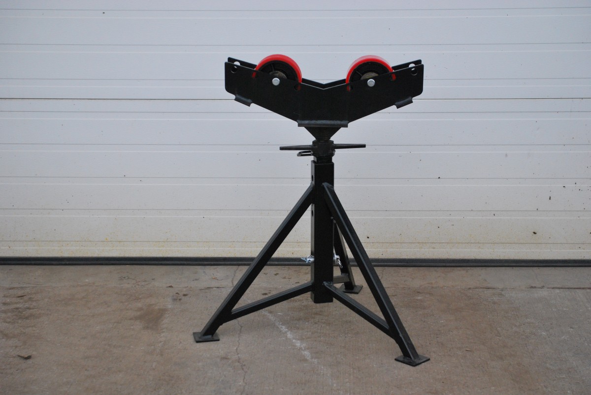 Heavy Duty Tripod Pipe Stands (Welding Pipe Stand) For Rent Or Sale