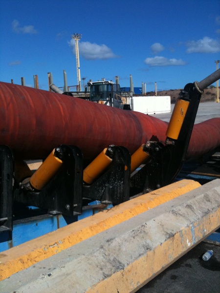 Shute Deployment Hawaii Pipeline Rollers