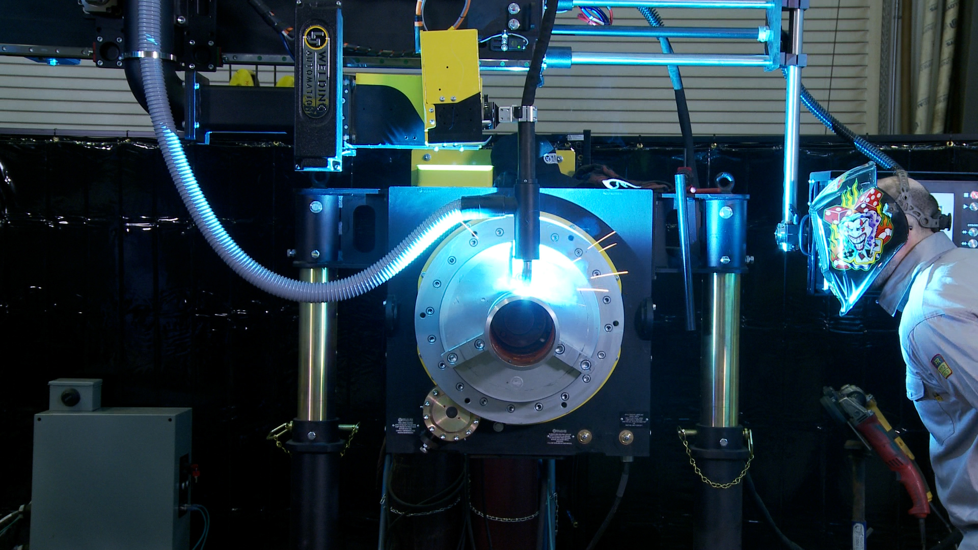 PIPE TITAN - V8.00_01_21_04.Still008 (2)