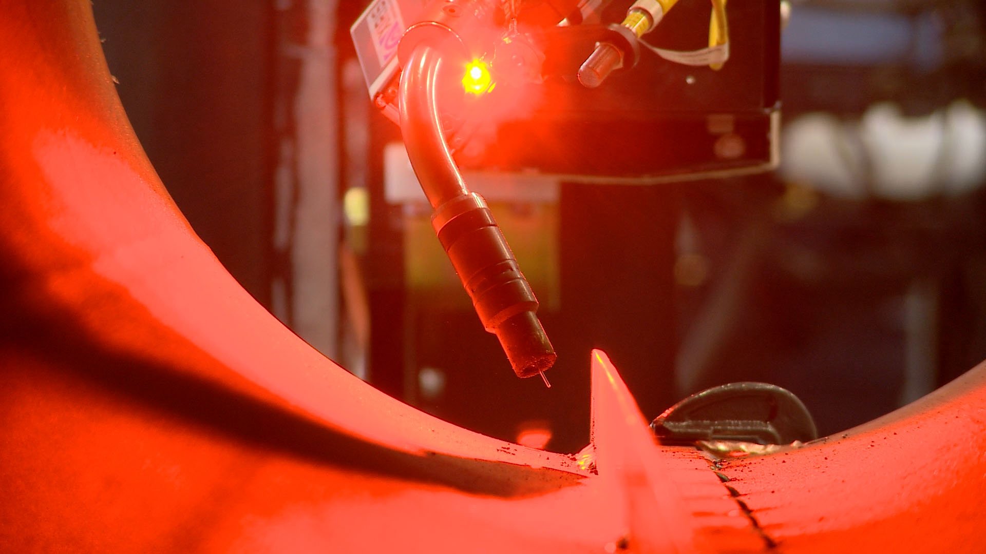 laser seam tracking for a MIG C&B welding manipulator.