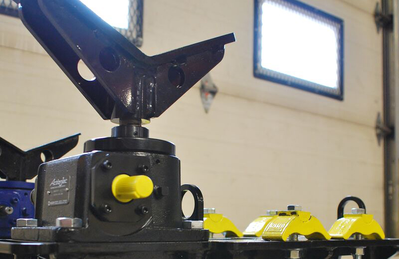 Welding Pipe Rack Jacks To Let / Pipe Rigging Jack