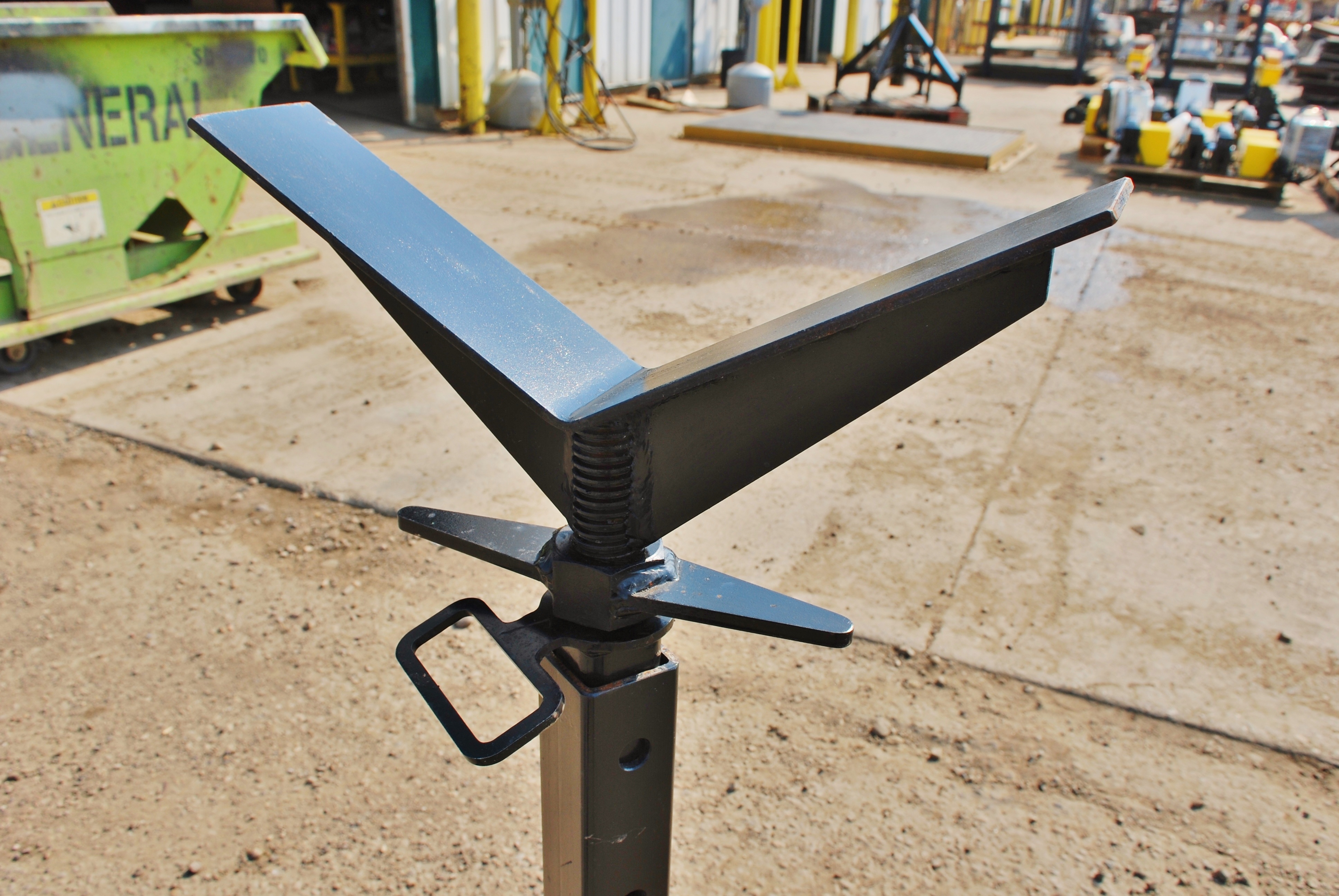 5,000 lb Tripod Pipe Stands For Rent or Sale TS3330V