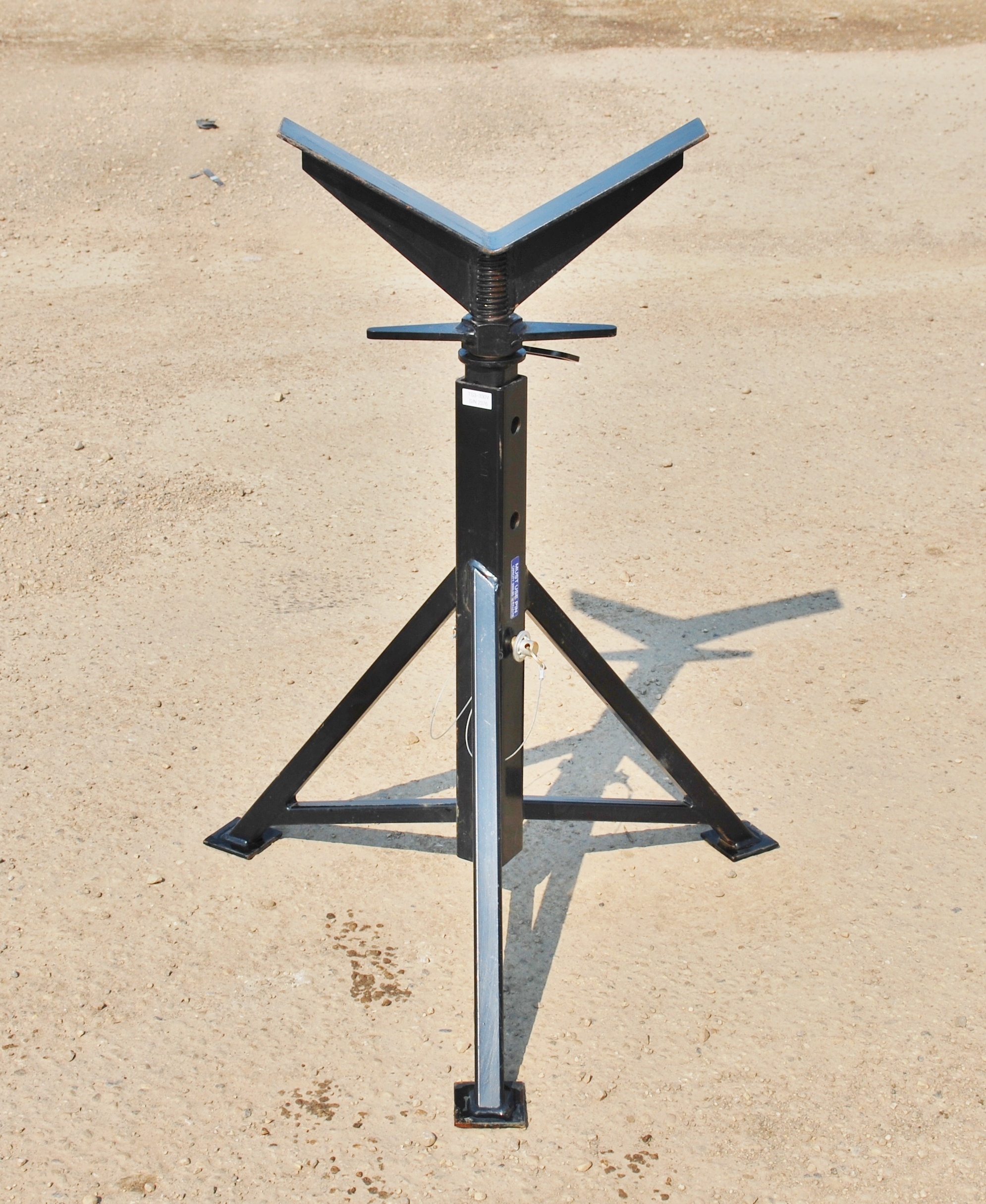 5,000 lb Tripod Pipe Stands For Rent or Sale TS3330V